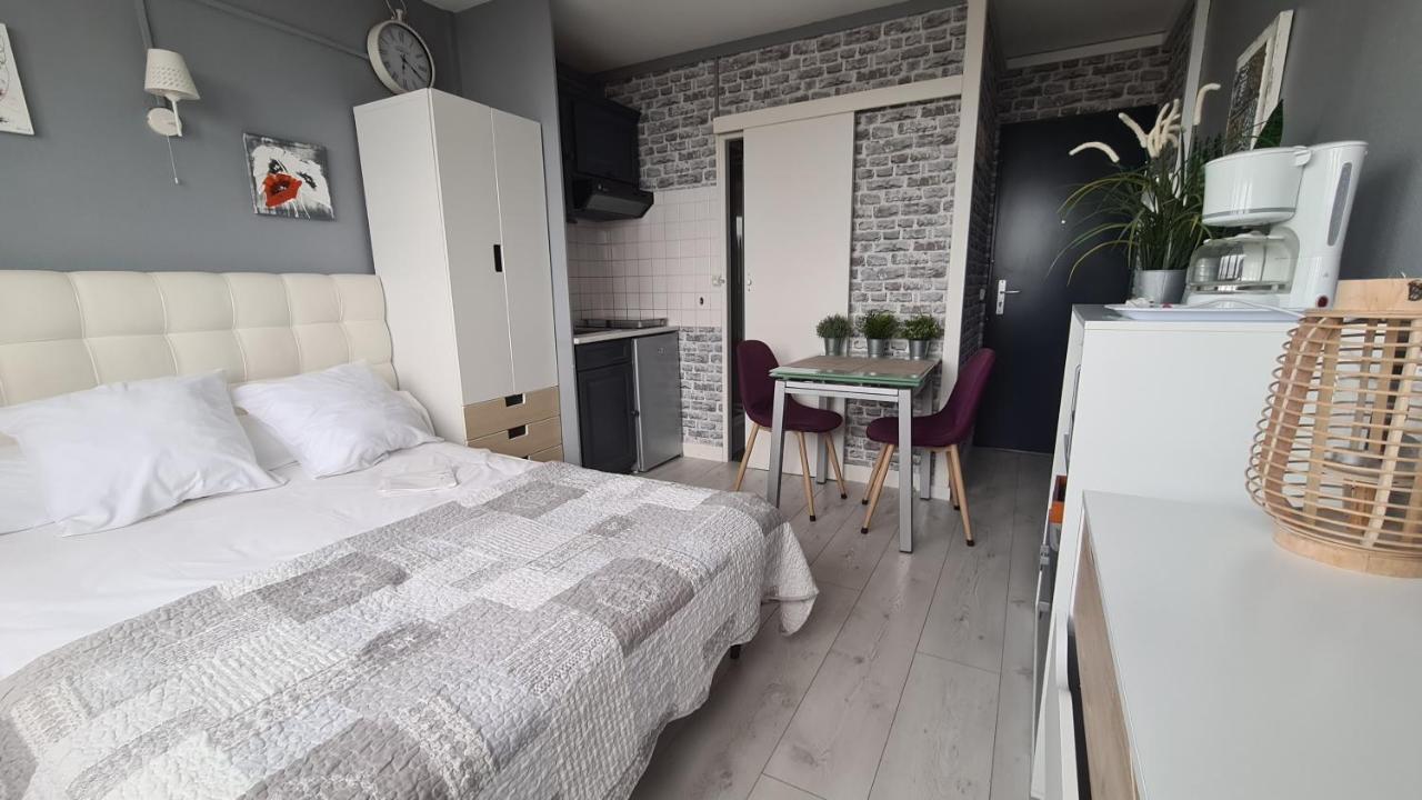 Residence Du Bord De Mer 9 Appartements Avec Une Vraie Vue Mer ル・トレポール エクステリア 写真