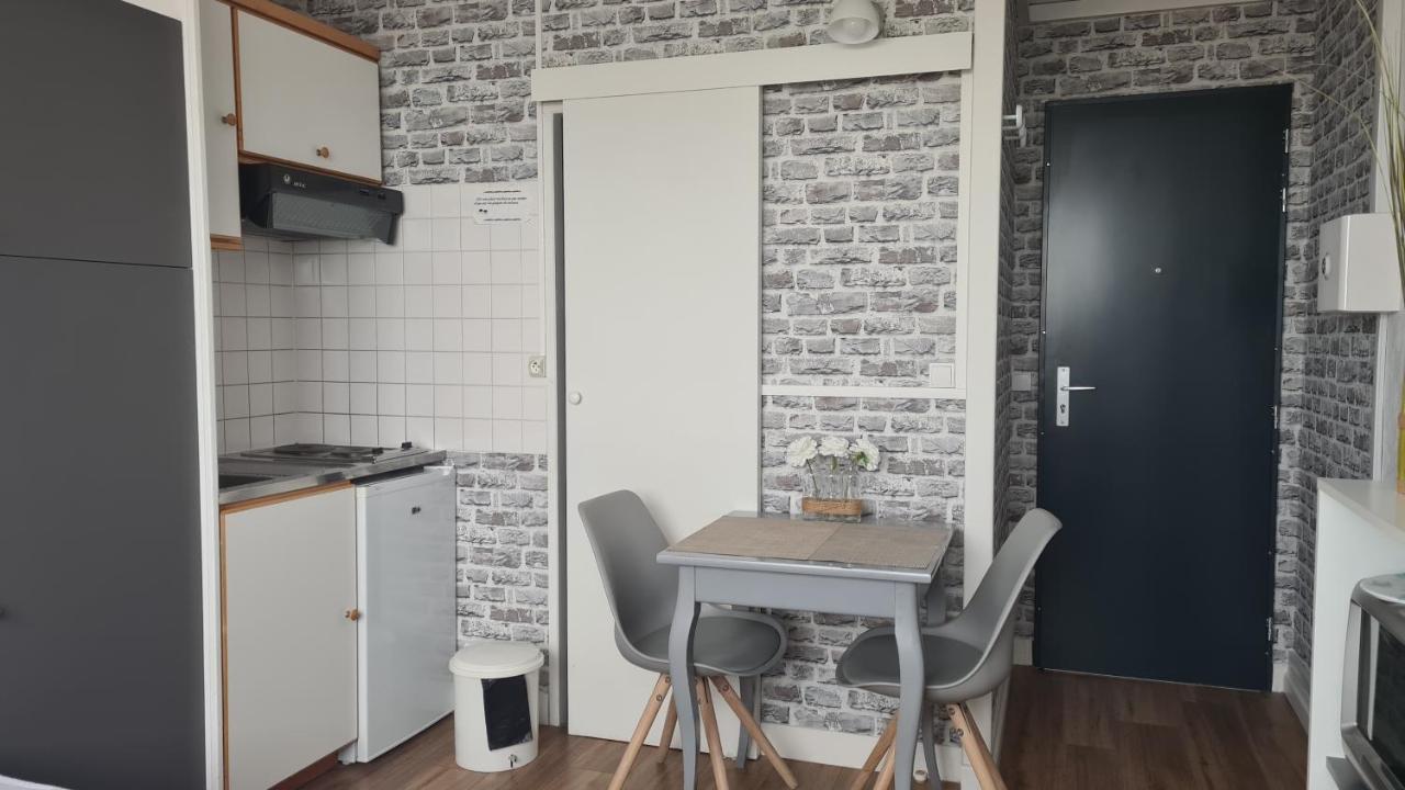 Residence Du Bord De Mer 9 Appartements Avec Une Vraie Vue Mer ル・トレポール エクステリア 写真