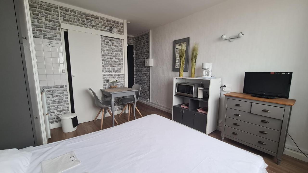 Residence Du Bord De Mer 9 Appartements Avec Une Vraie Vue Mer ル・トレポール エクステリア 写真