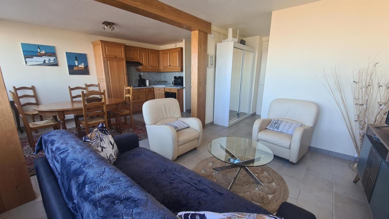Residence Du Bord De Mer 9 Appartements Avec Une Vraie Vue Mer ル・トレポール エクステリア 写真
