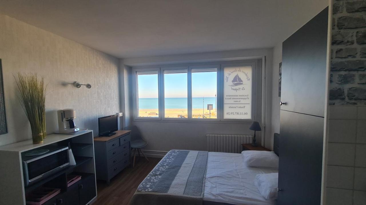 Residence Du Bord De Mer 9 Appartements Avec Une Vraie Vue Mer ル・トレポール エクステリア 写真