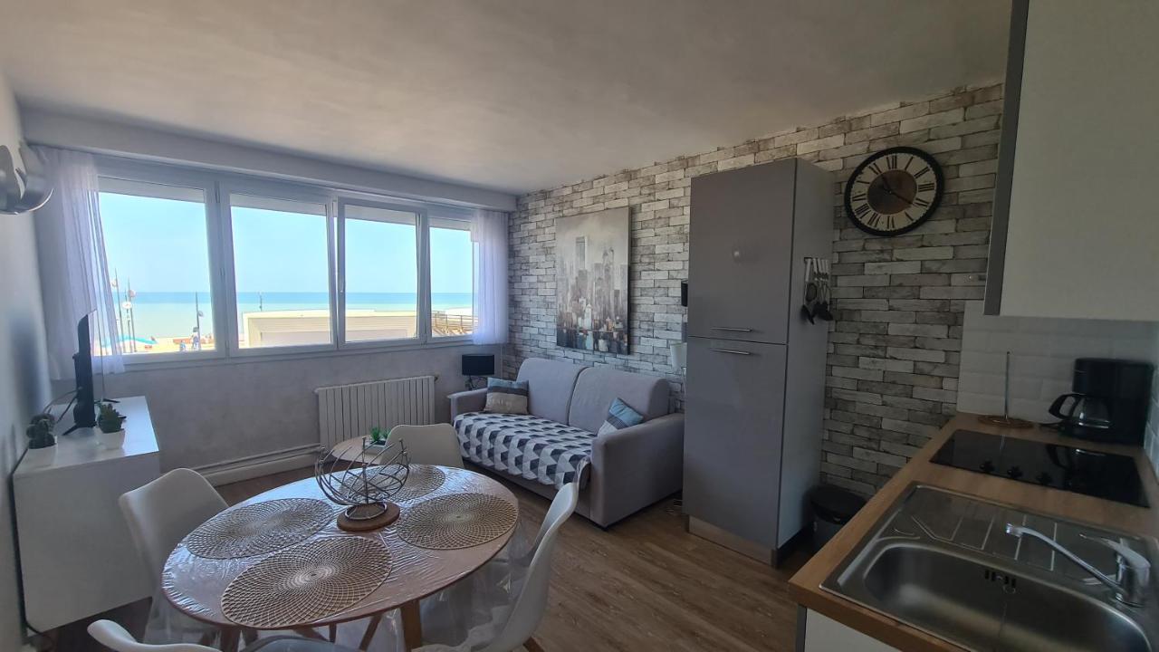 Residence Du Bord De Mer 9 Appartements Avec Une Vraie Vue Mer ル・トレポール エクステリア 写真