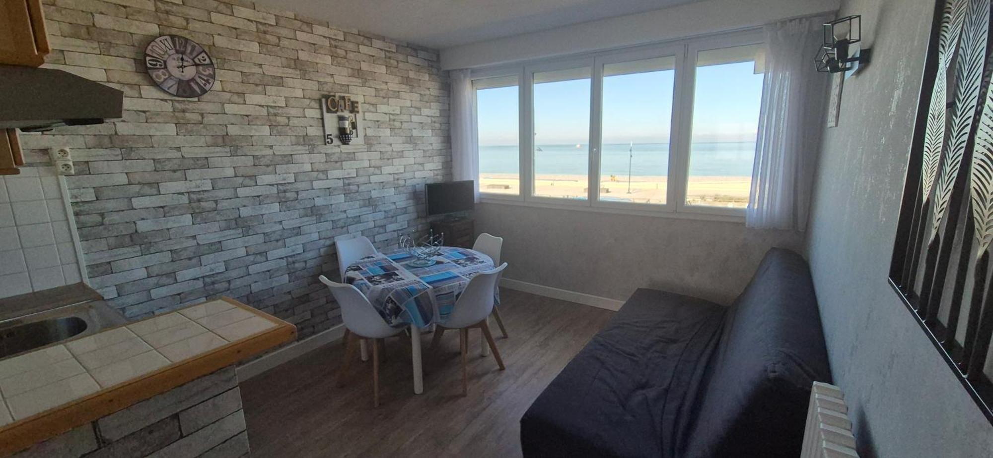 Residence Du Bord De Mer 9 Appartements Avec Une Vraie Vue Mer ル・トレポール エクステリア 写真