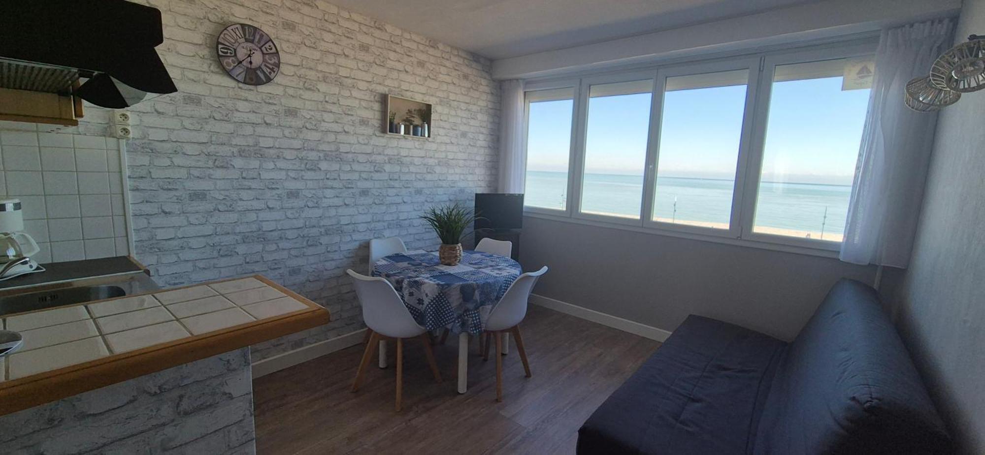Residence Du Bord De Mer 9 Appartements Avec Une Vraie Vue Mer ル・トレポール エクステリア 写真